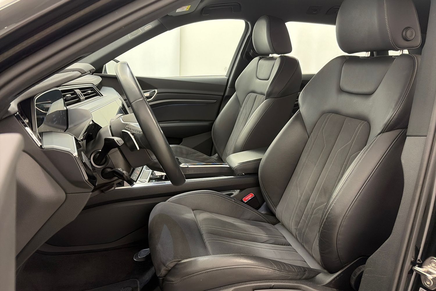 Audi Q8 e-tron vaihtoauto