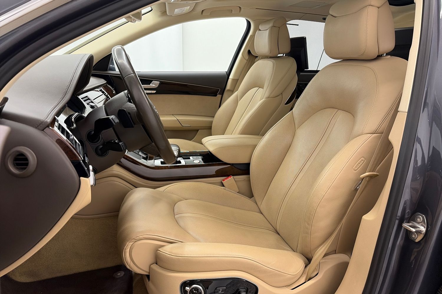 Audi A8 vaihtoauto