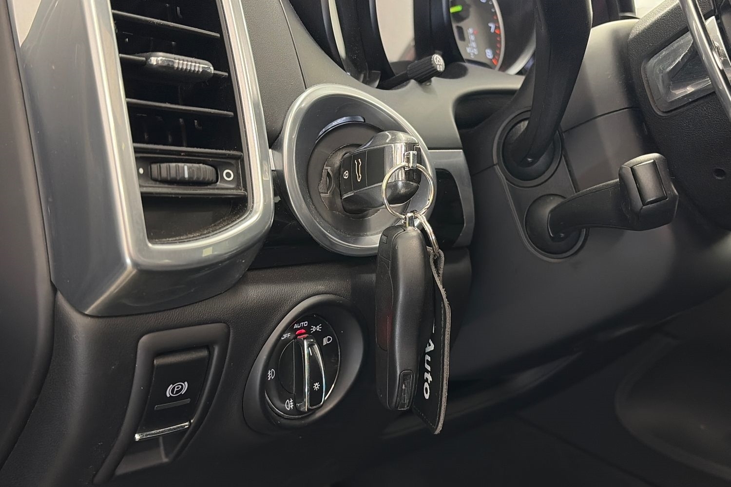 Porsche Cayenne vaihtoauto
