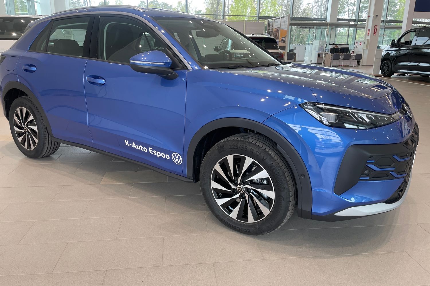 Volkswagen T-Roc vaihtoauto