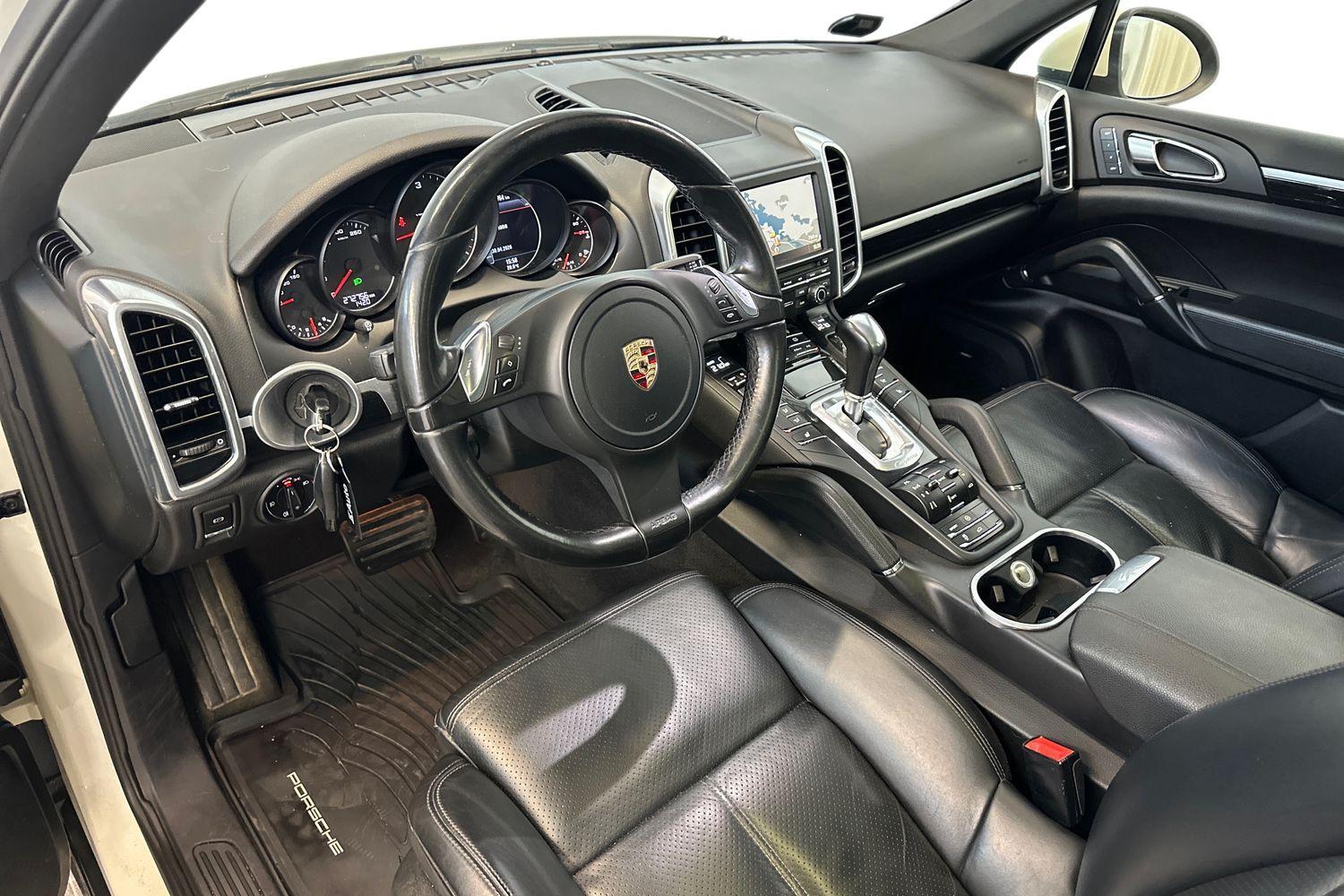 Porsche Cayenne vaihtoauto