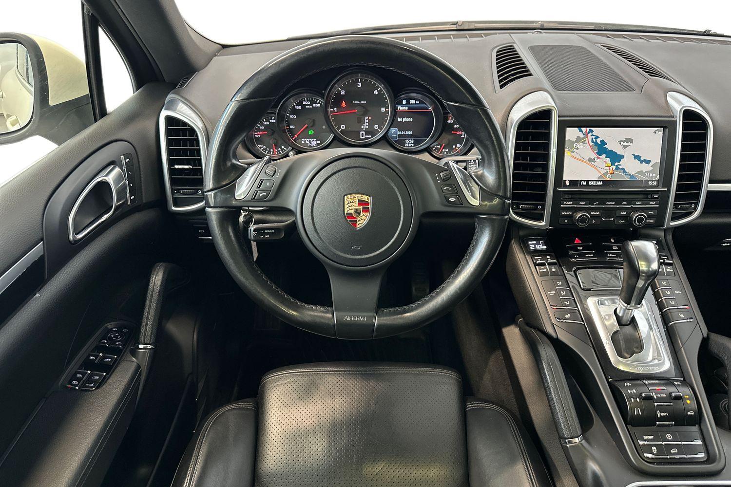 Porsche Cayenne vaihtoauto