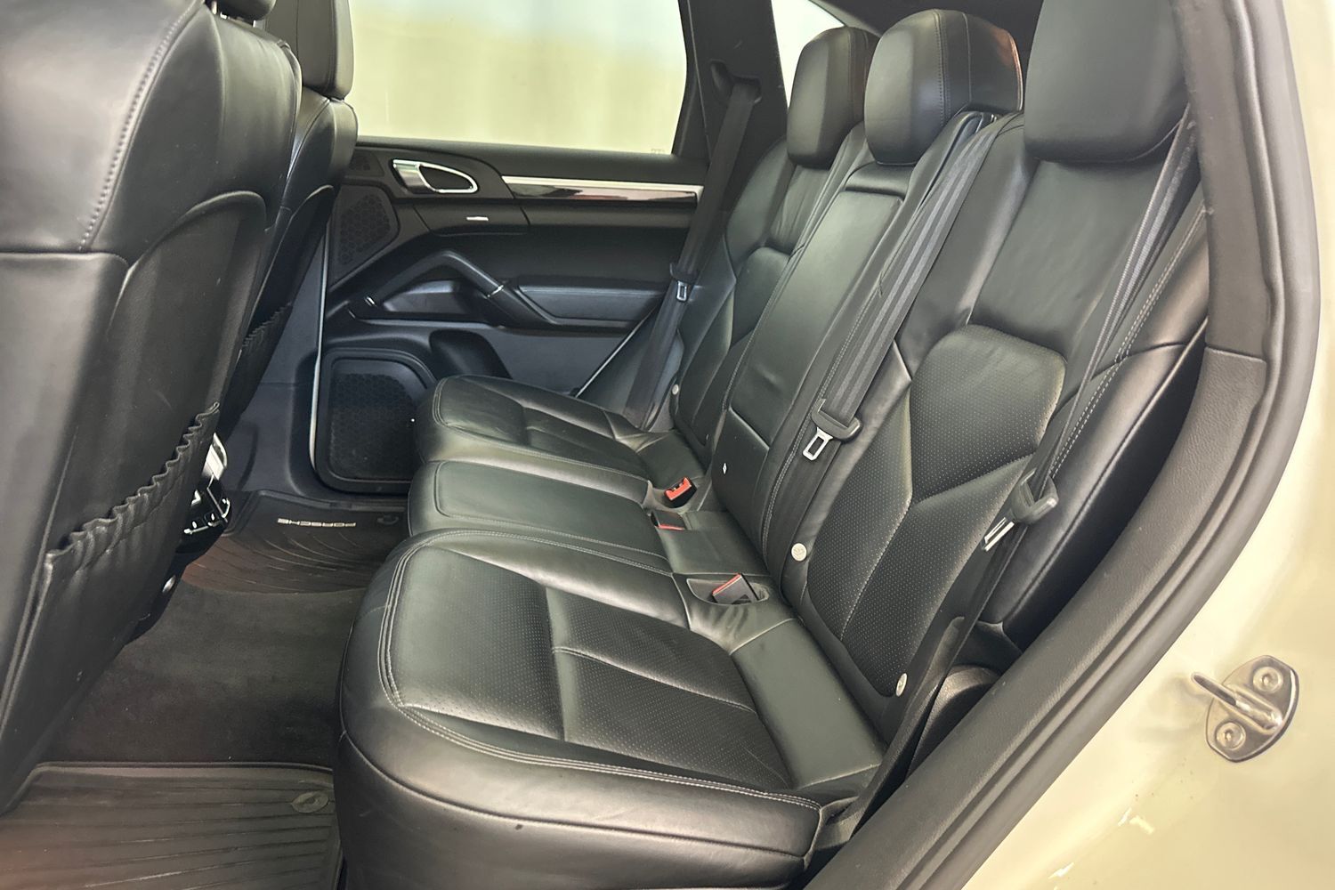 Porsche Cayenne vaihtoauto