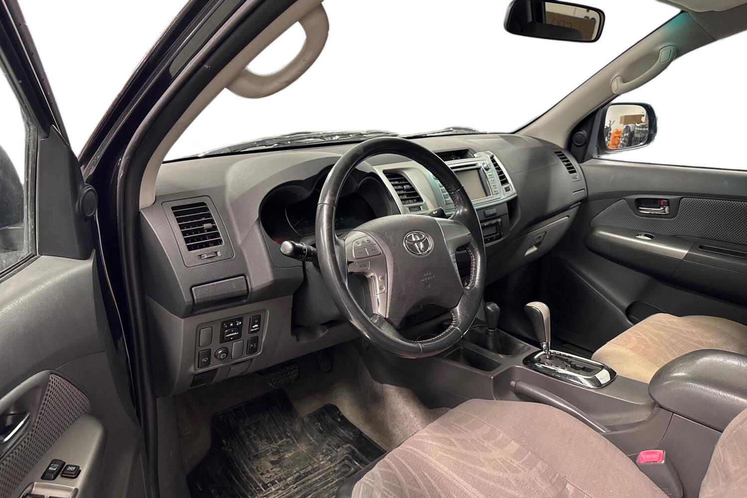 Toyota Hilux vaihtoauto
