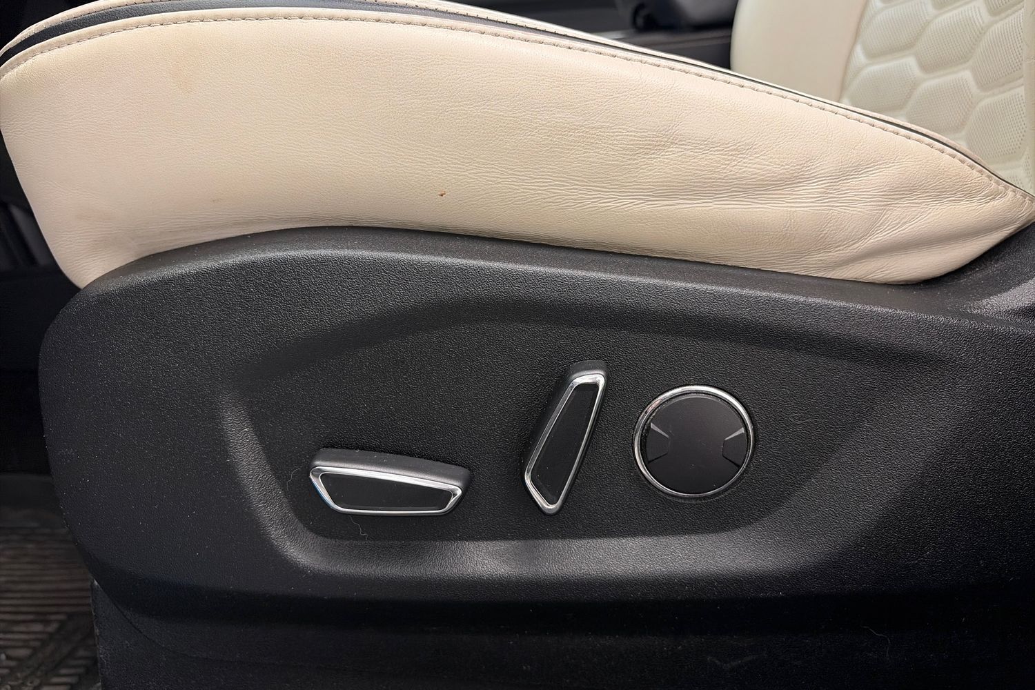 Ford Edge vaihtoauto