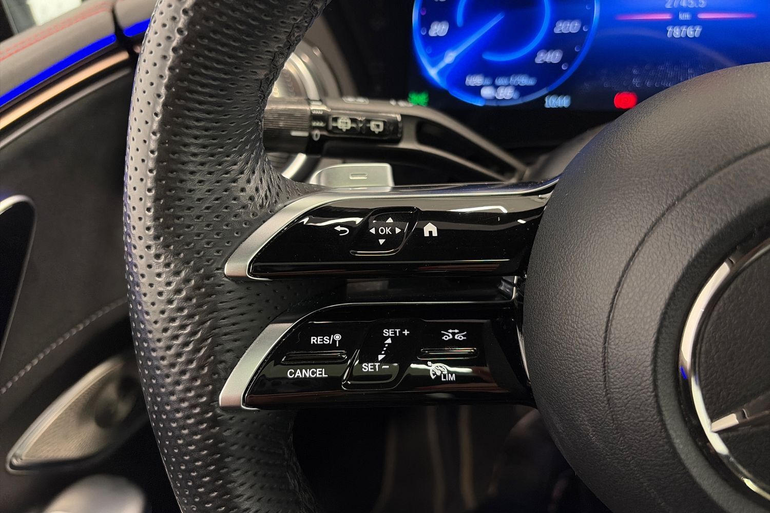 Mercedes-Benz EQE vaihtoauto