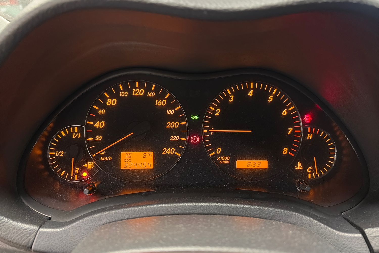 Toyota Avensis vaihtoauto
