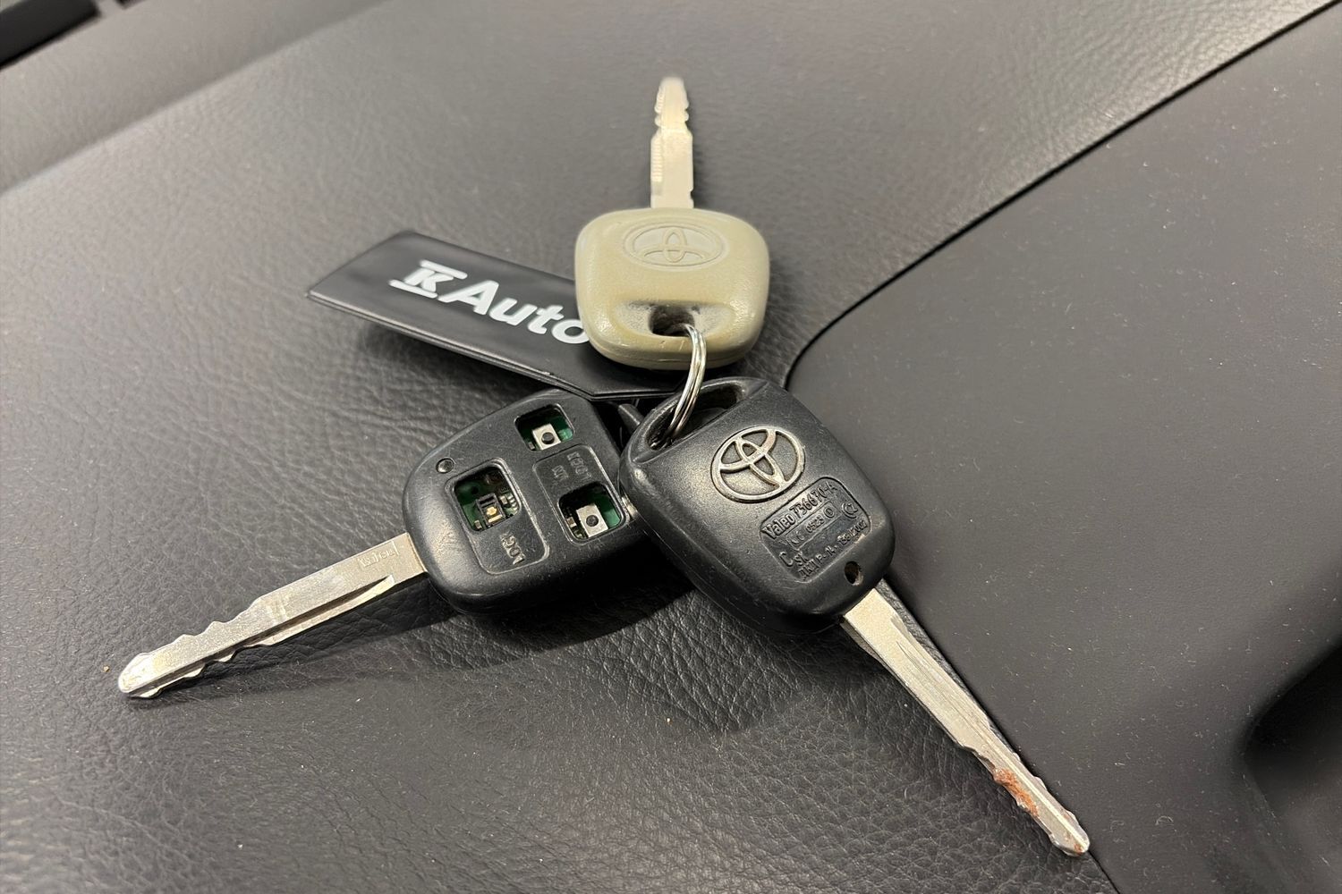 Toyota Avensis vaihtoauto