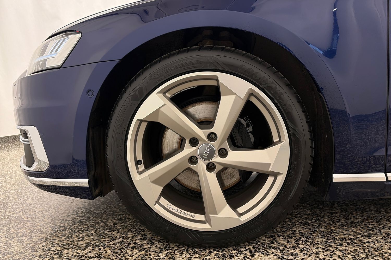 Audi A8 vaihtoauto