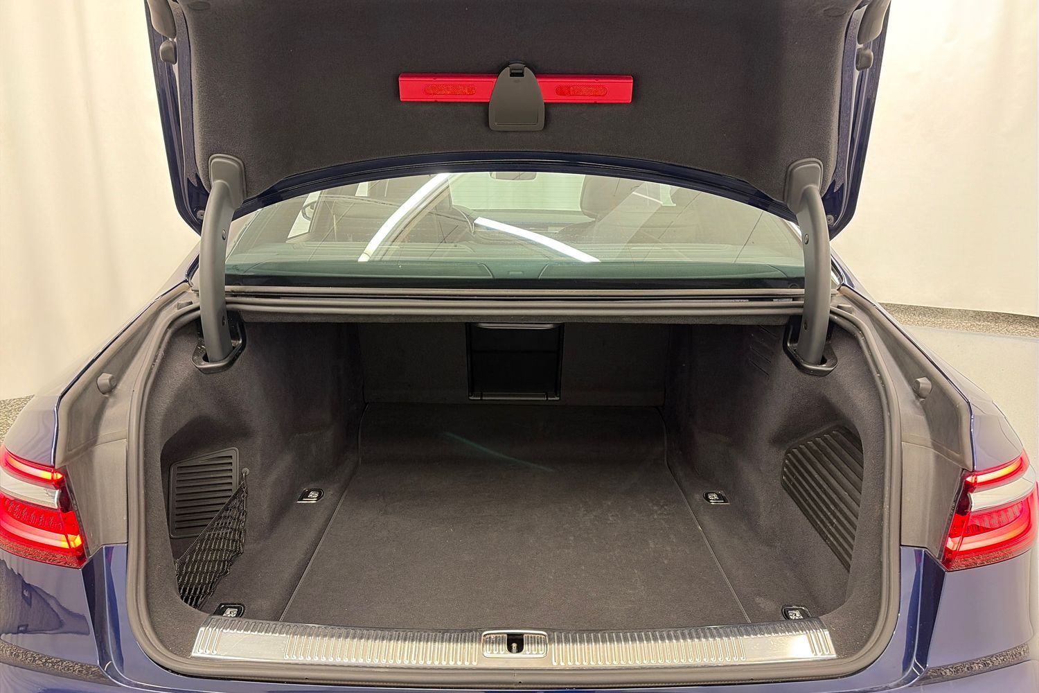 Audi A8 vaihtoauto