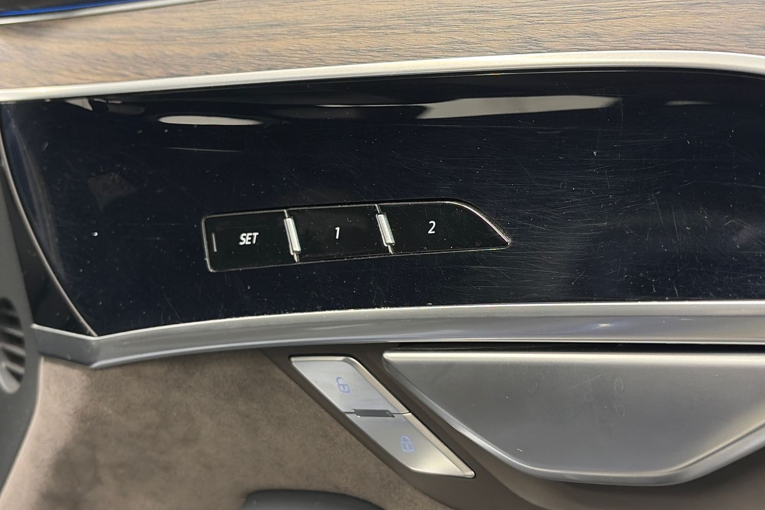 Audi A8 vaihtoauto