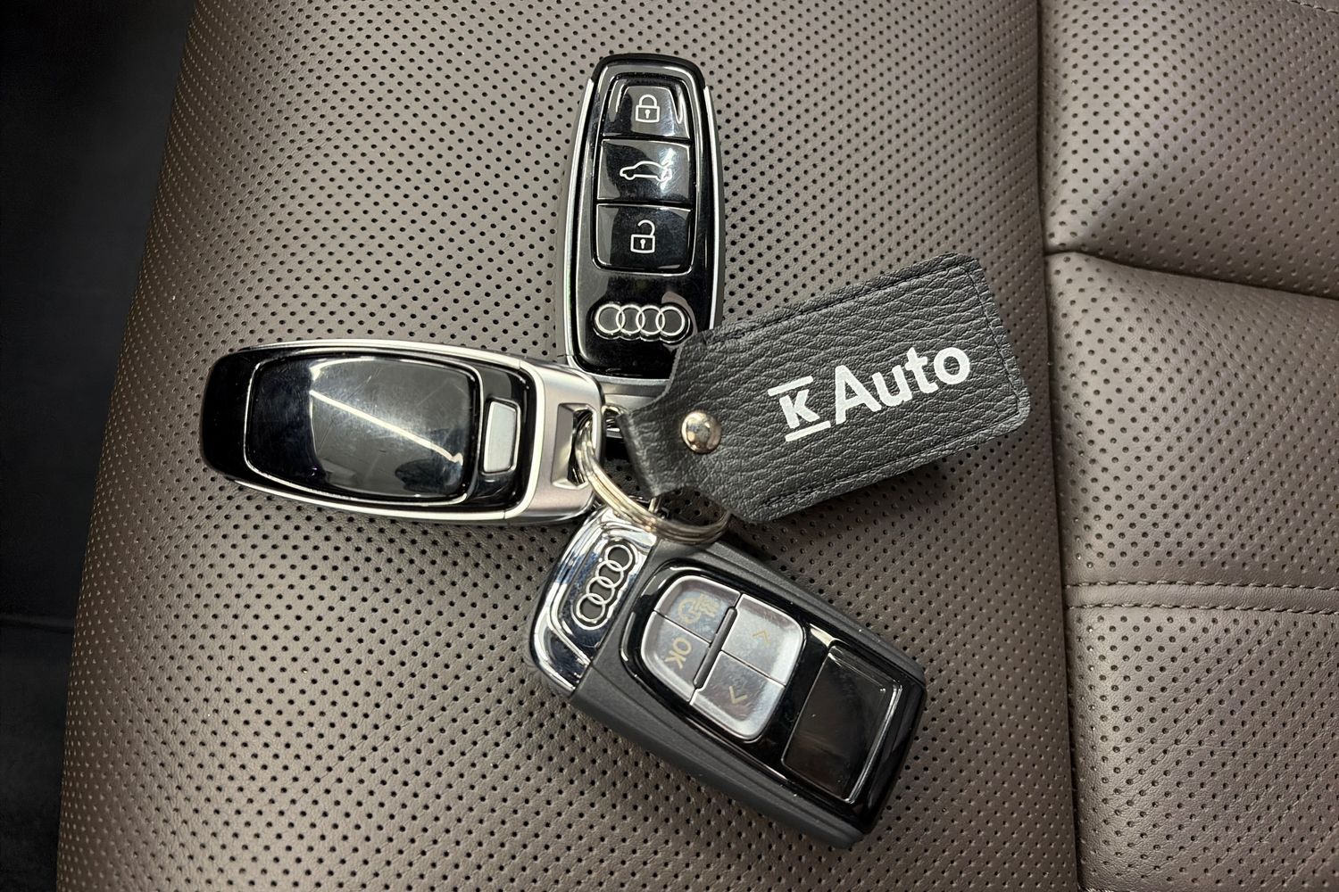 Audi A8 vaihtoauto