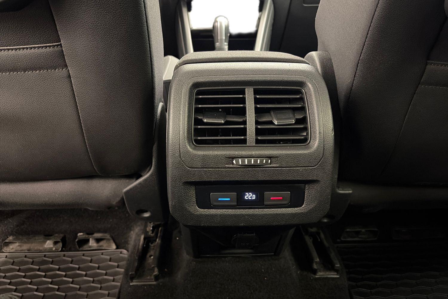 Volkswagen Touran vaihtoauto