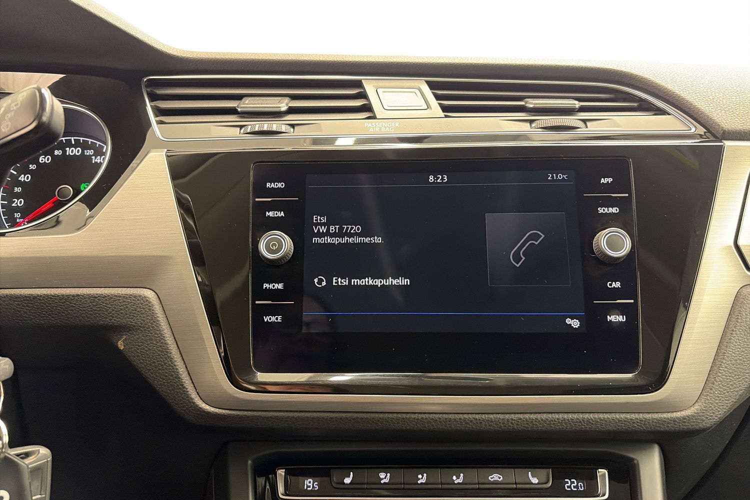 Volkswagen Touran vaihtoauto