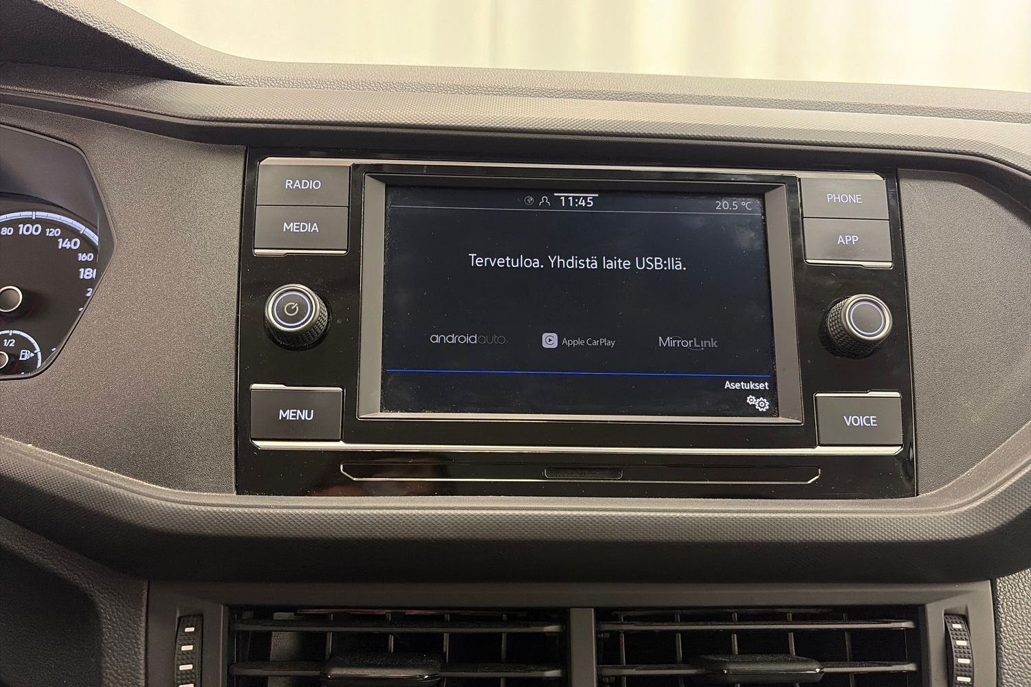 Volkswagen T-Cross vaihtoauto