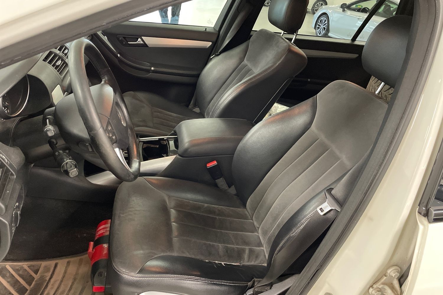 Mercedes-Benz R vaihtoauto