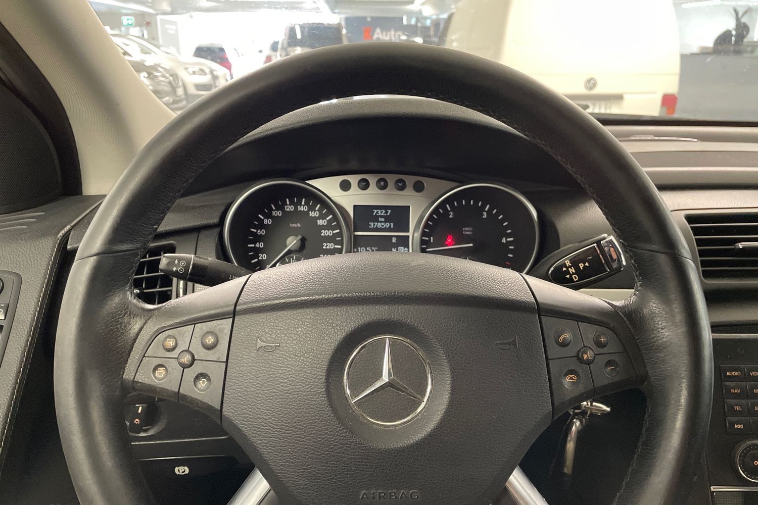 Mercedes-Benz R vaihtoauto