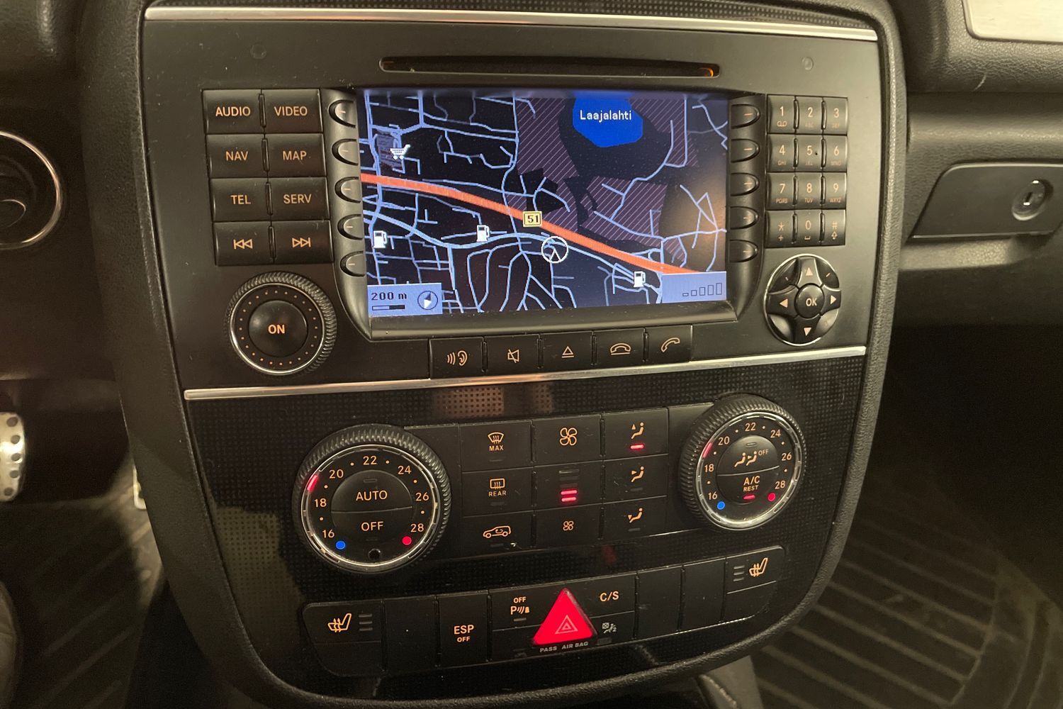 Mercedes-Benz R vaihtoauto