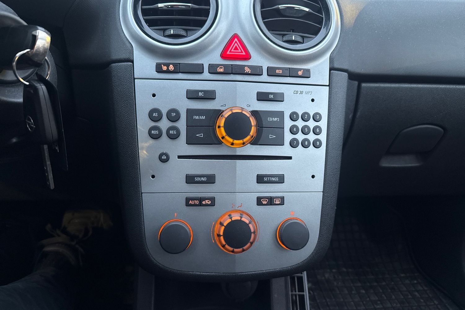 Opel Corsa vaihtoauto