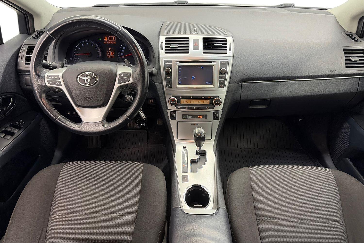 Toyota Avensis vaihtoauto