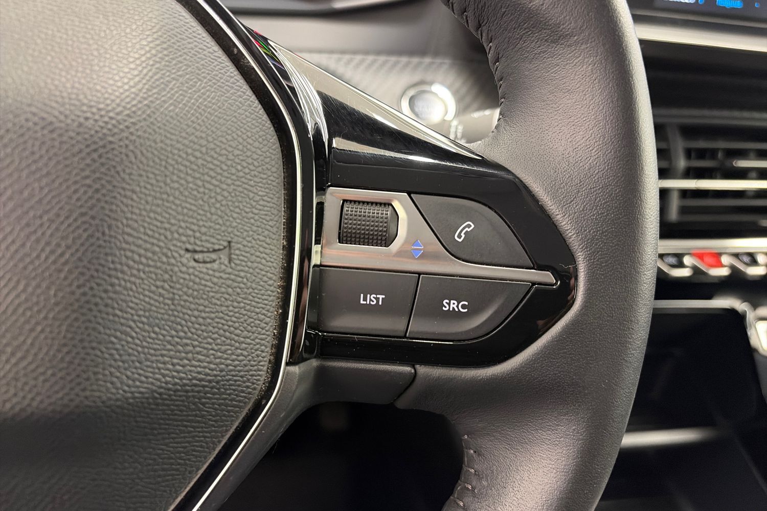 Peugeot e-208 vaihtoauto