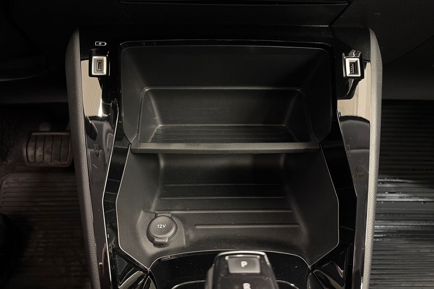Peugeot e-208 vaihtoauto