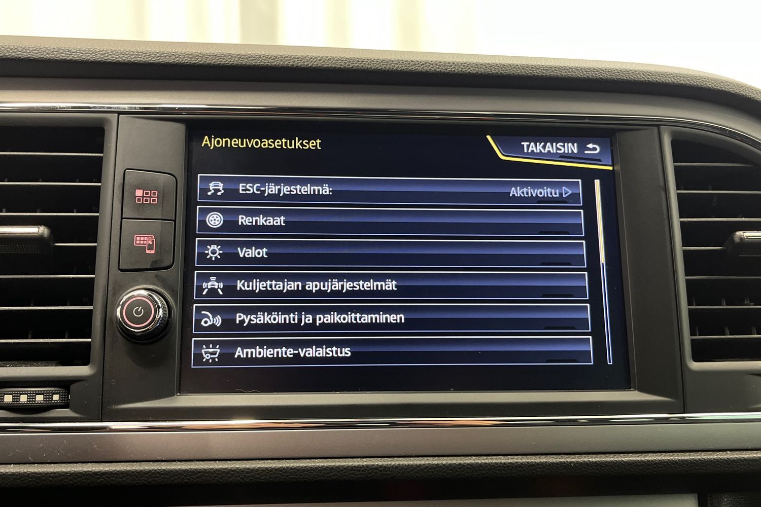 SEAT Leon ST vaihtoauto