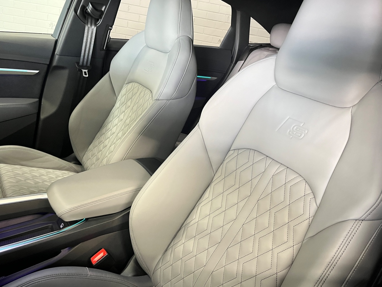 Audi Q8 e-tron vaihtoauto