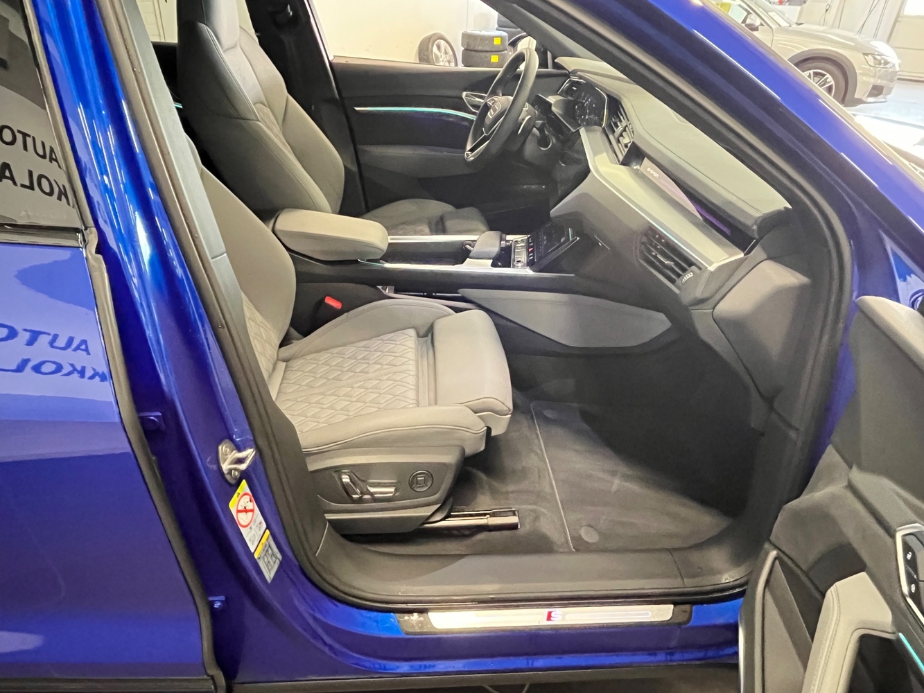 Audi Q8 e-tron vaihtoauto