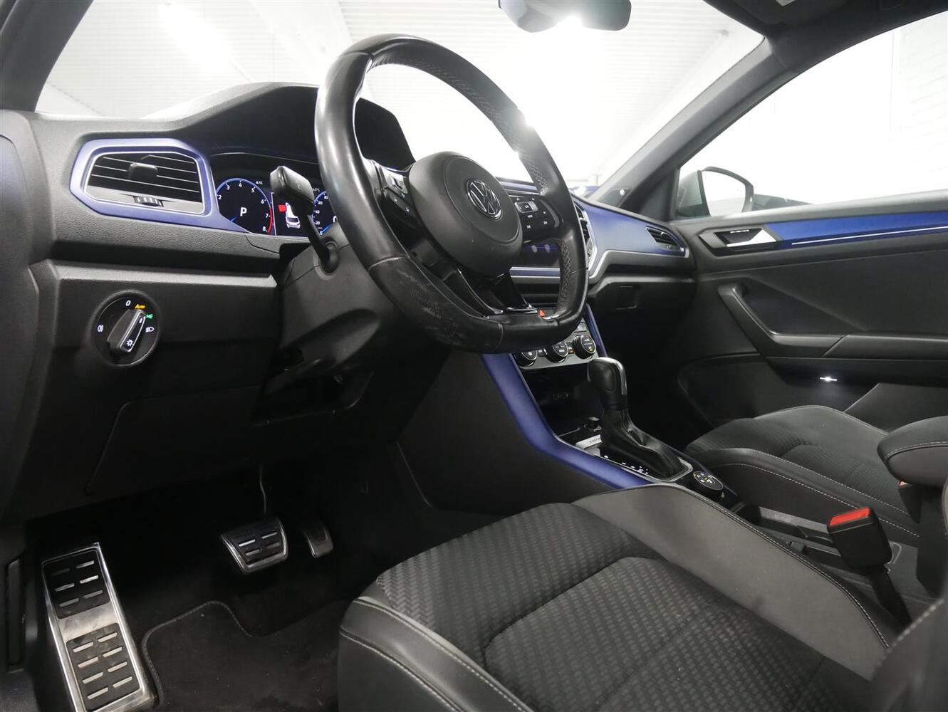 Volkswagen T-Roc vaihtoauto