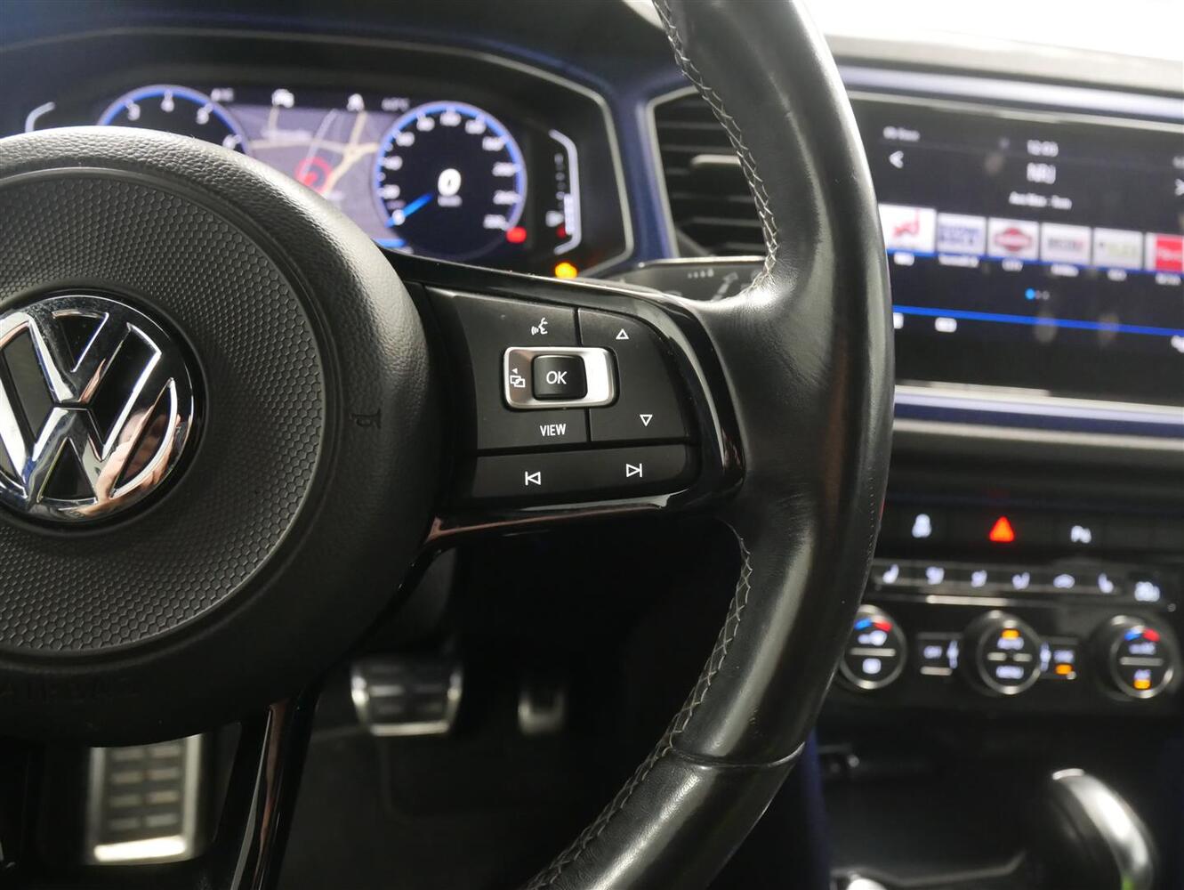 Volkswagen T-Roc vaihtoauto