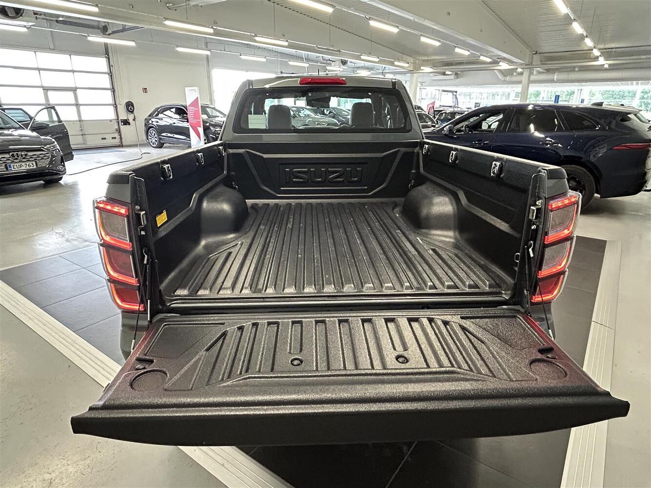 Isuzu D-Max vaihtoauto