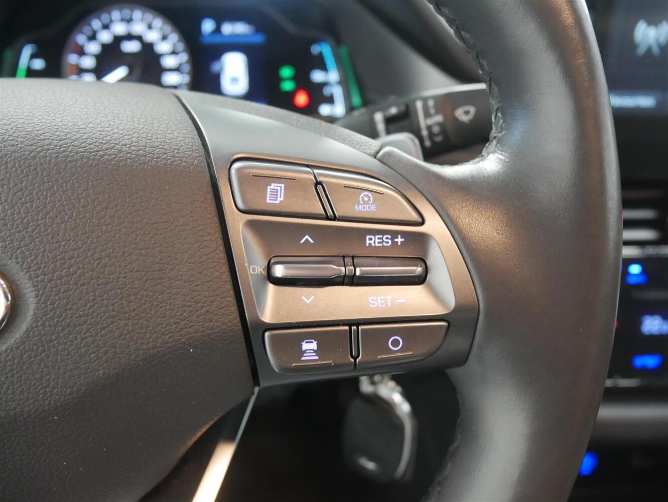 Hyundai IONIQ hybrid vaihtoauto