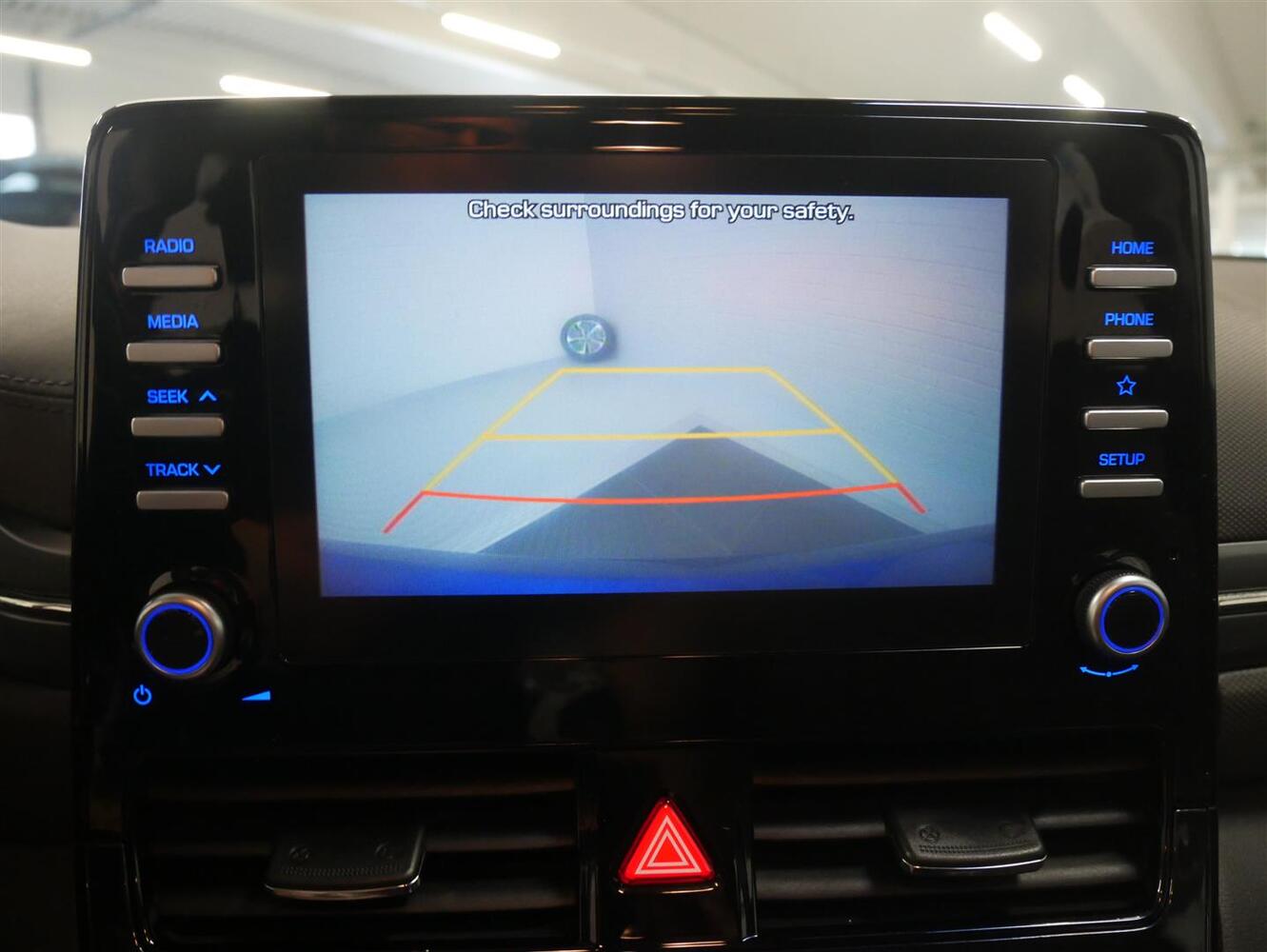 Hyundai IONIQ hybrid vaihtoauto