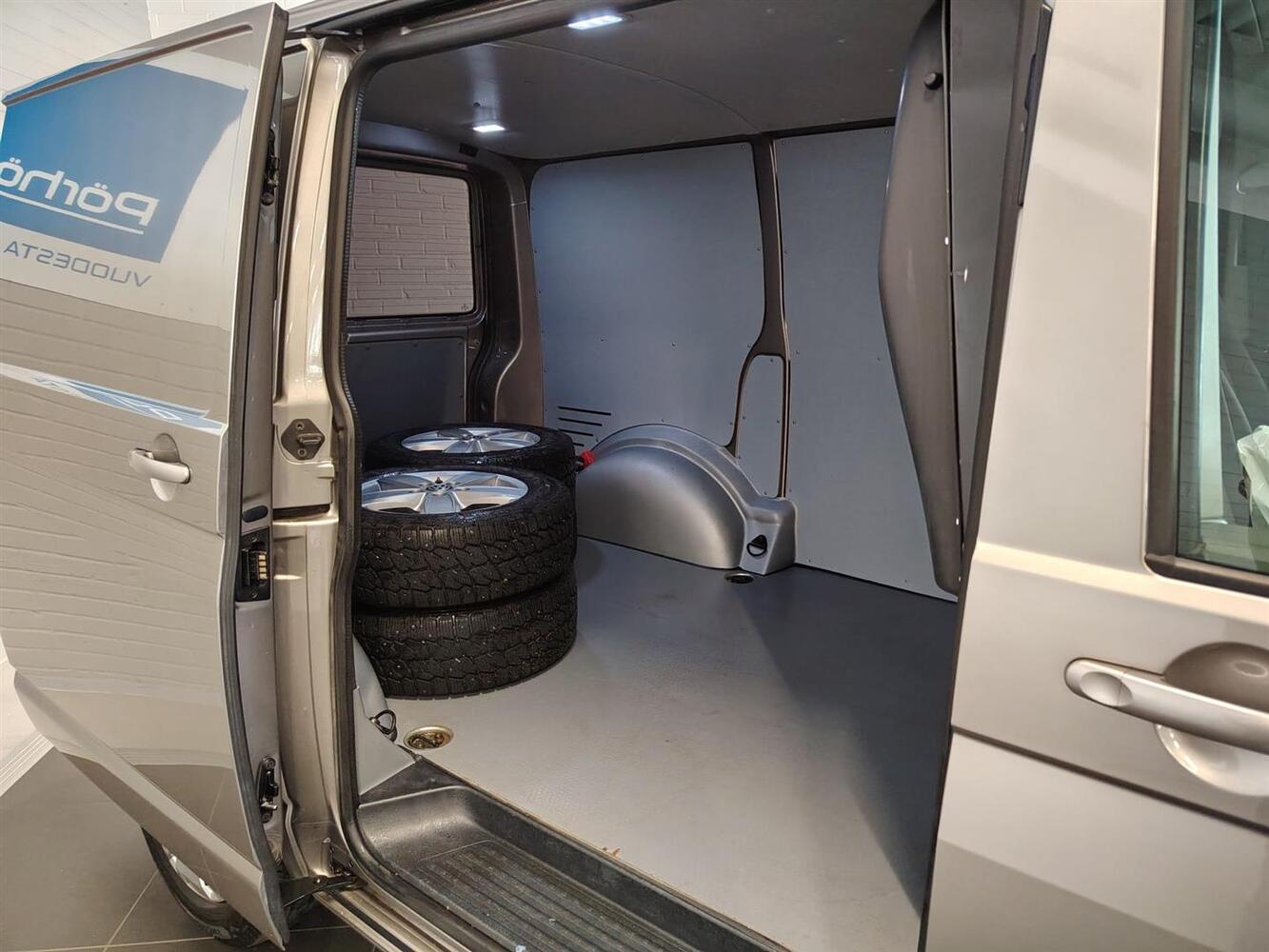 Volkswagen Transporter vaihtoauto