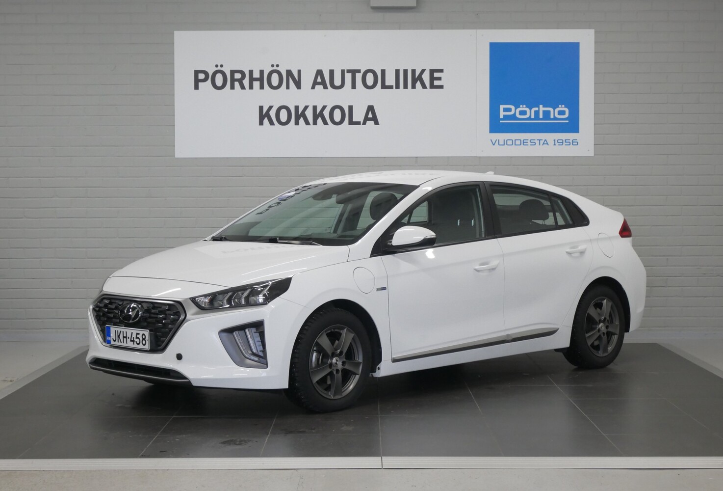 Hyundai IONIQ plug-in vaihtoauto
