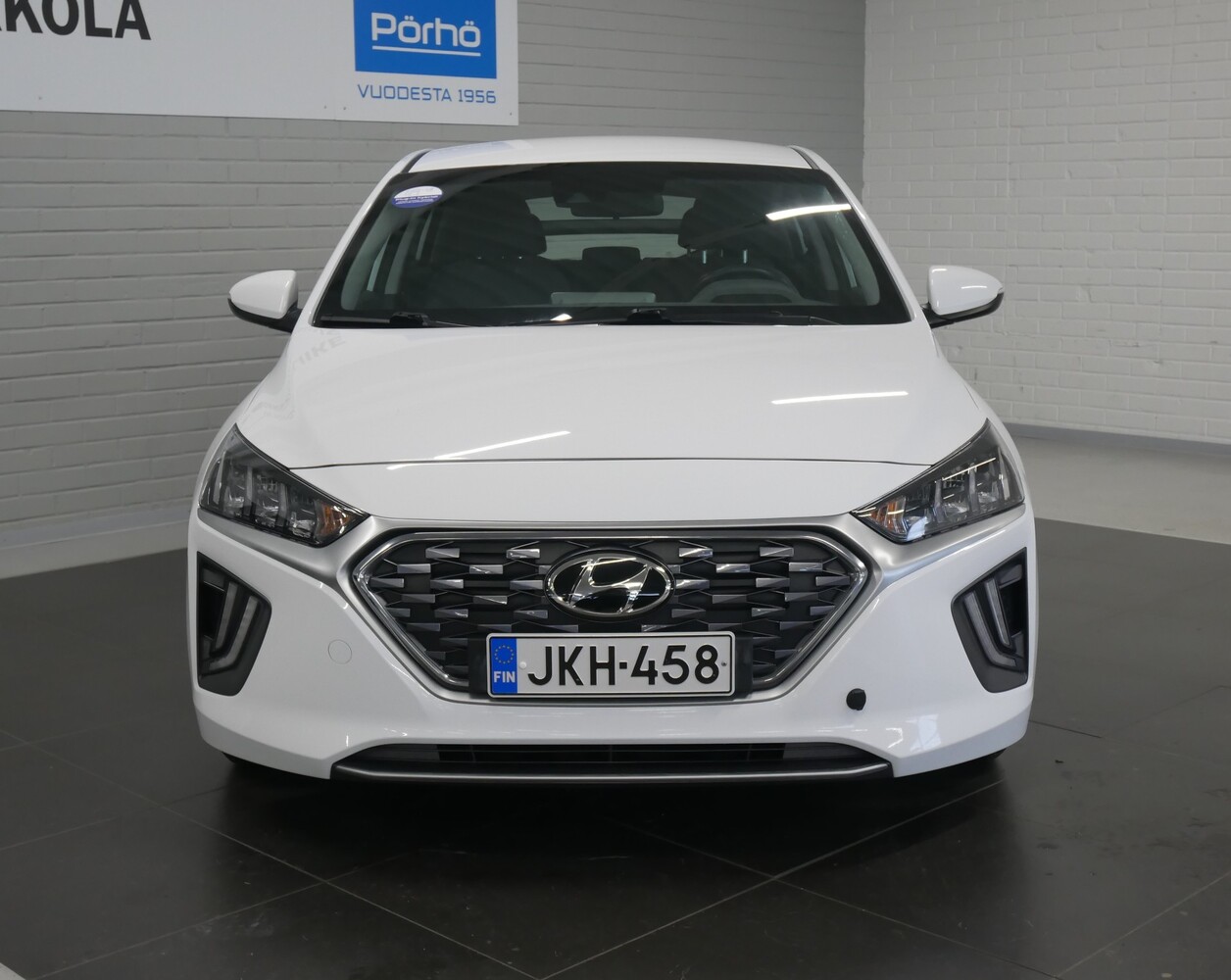 Hyundai IONIQ plug-in vaihtoauto