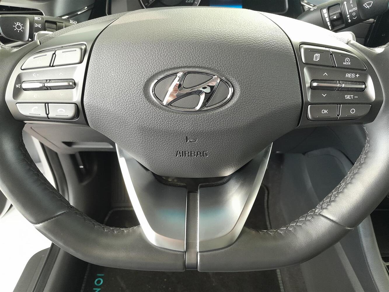 Hyundai IONIQ plug-in vaihtoauto