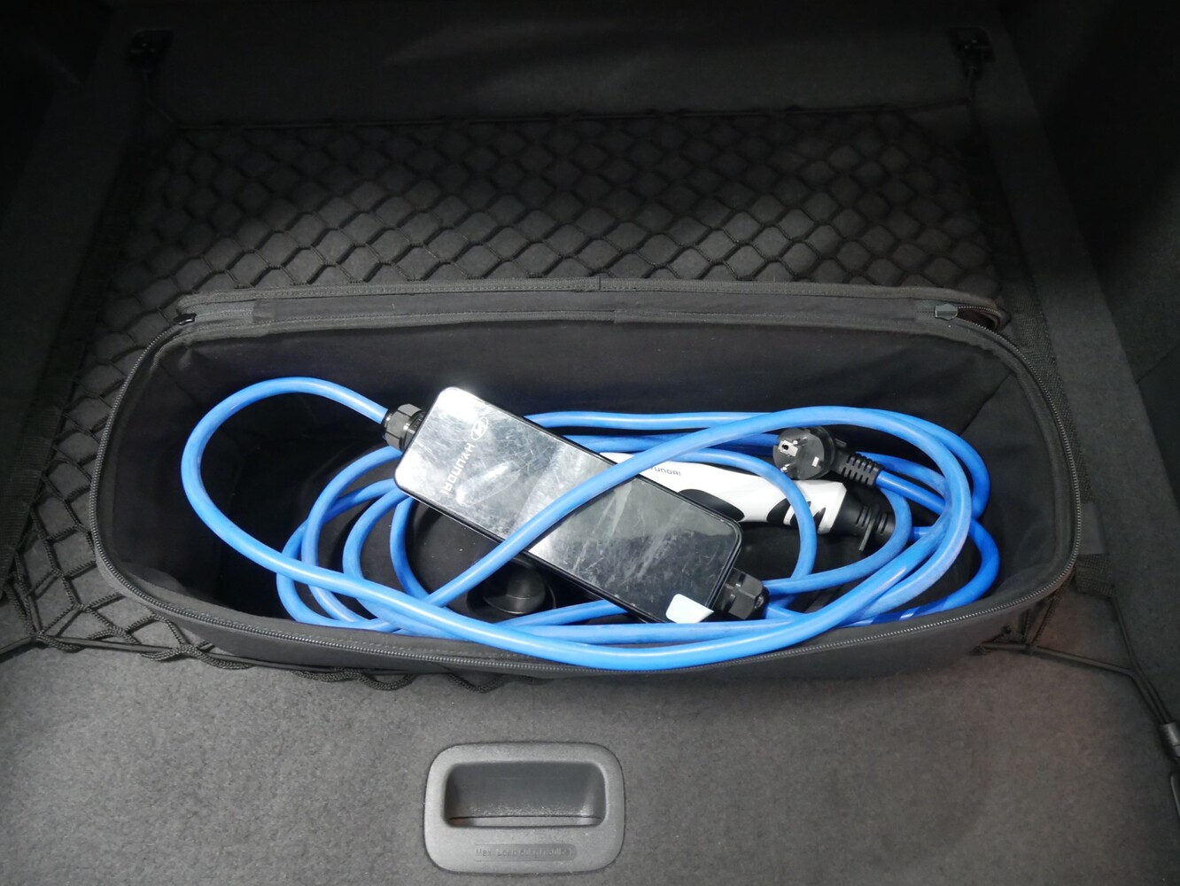 Hyundai IONIQ plug-in vaihtoauto