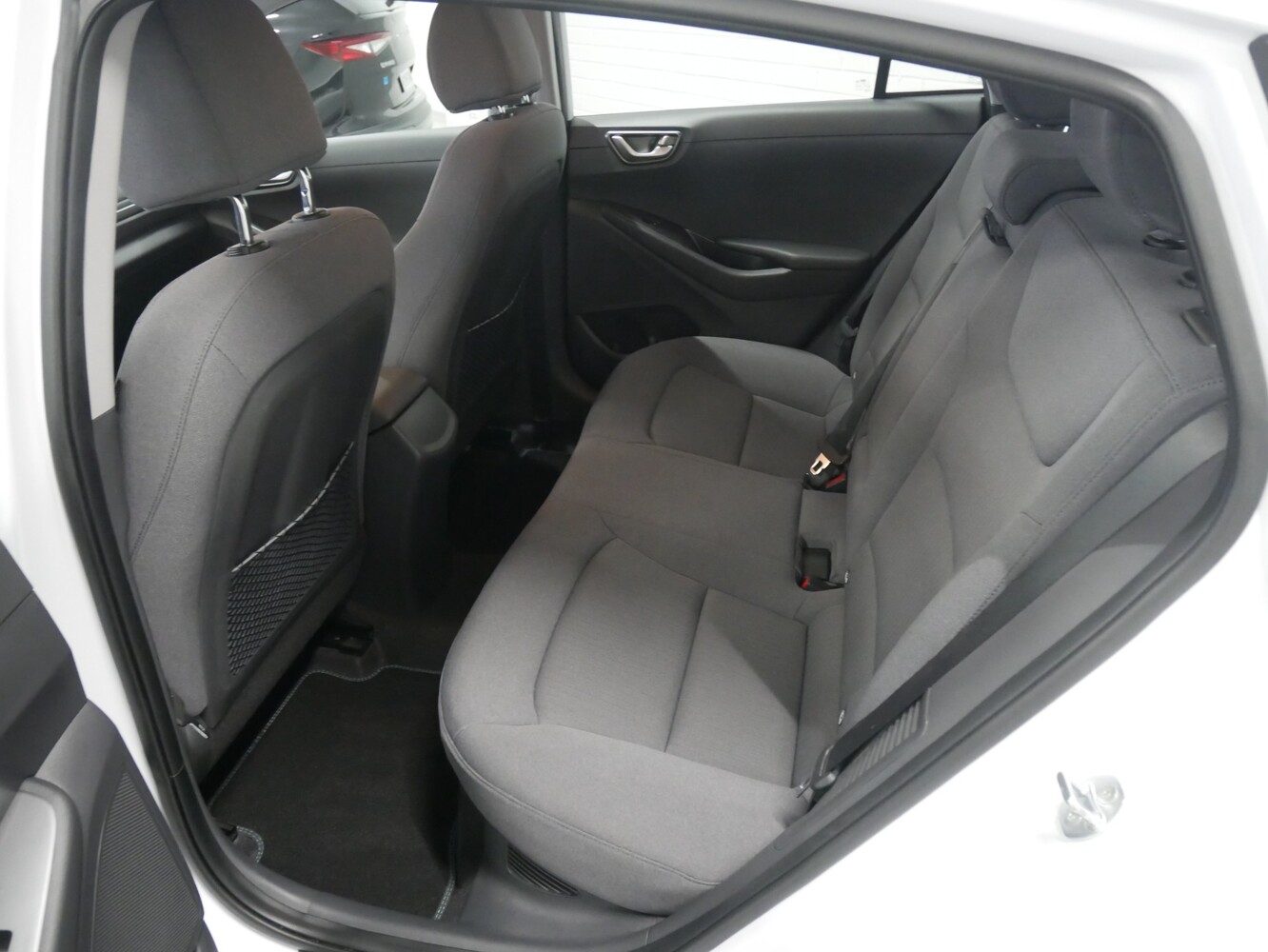 Hyundai IONIQ plug-in vaihtoauto