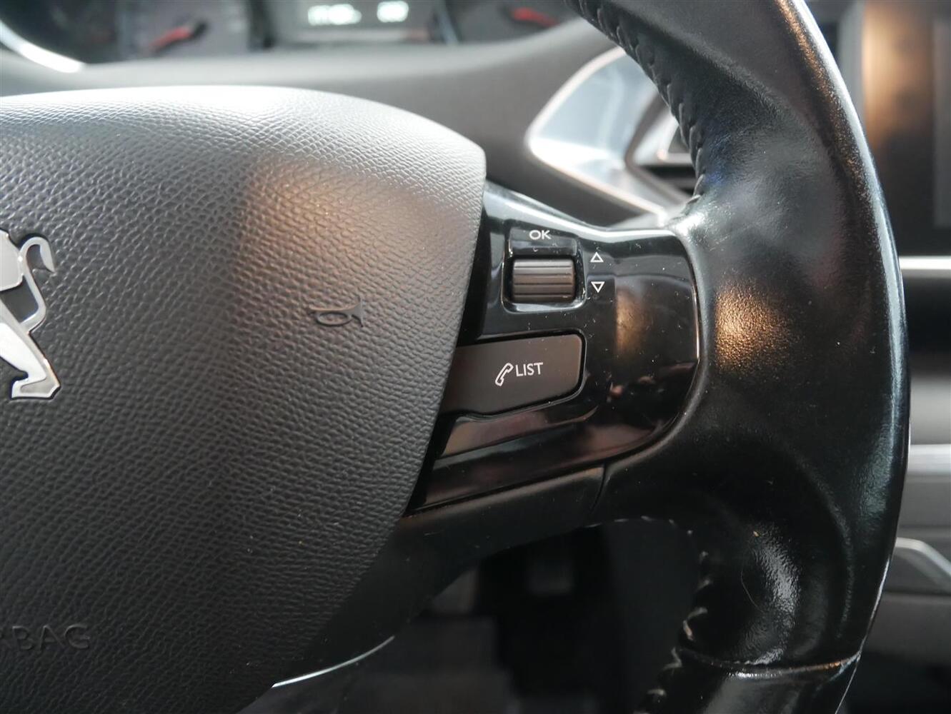 Peugeot 308 vaihtoauto