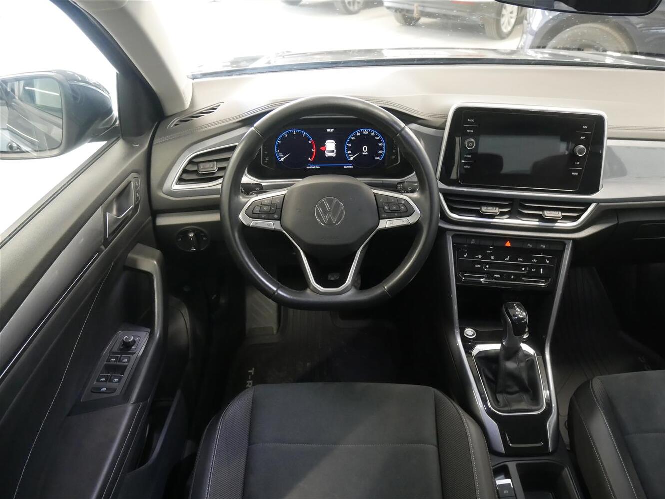 Volkswagen T-Roc vaihtoauto
