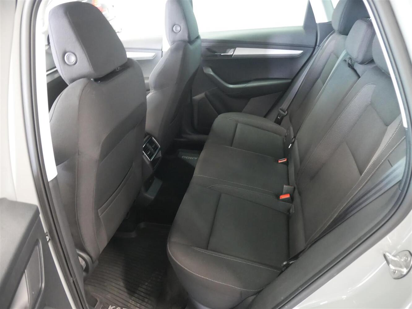 Skoda Karoq vaihtoauto