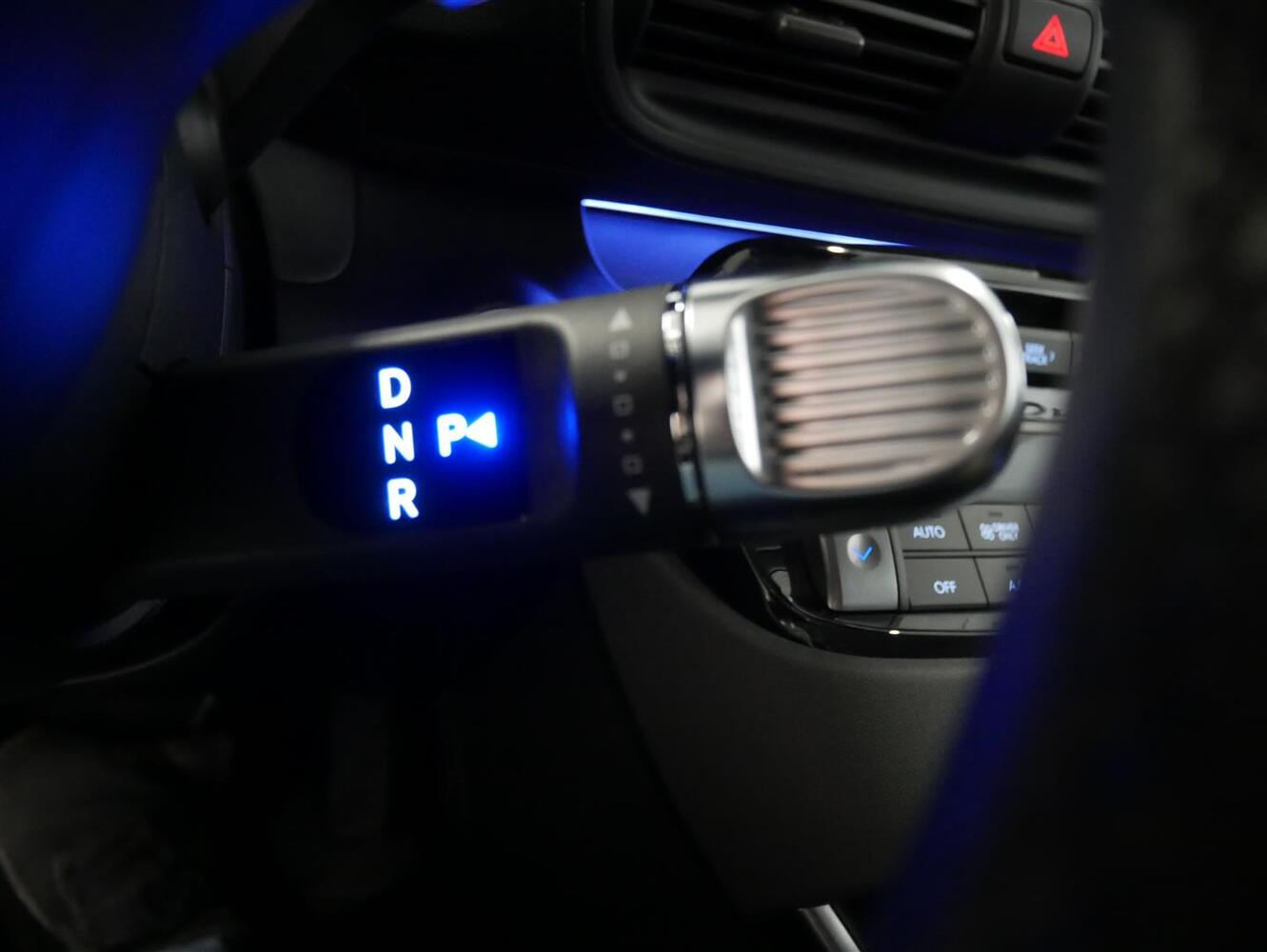 Hyundai INSTER vaihtoauto