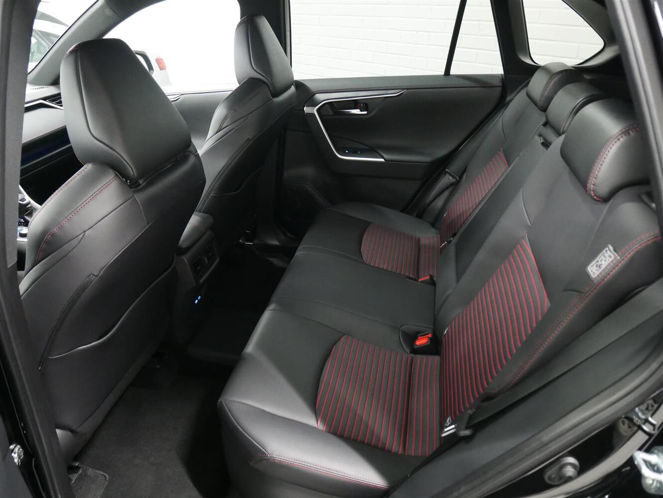 Suzuki Across vaihtoauto