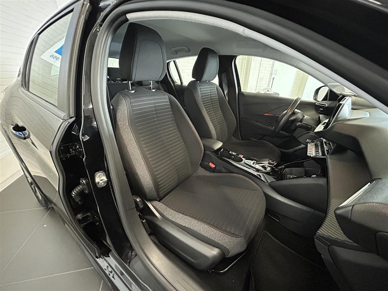 Peugeot e-208 vaihtoauto