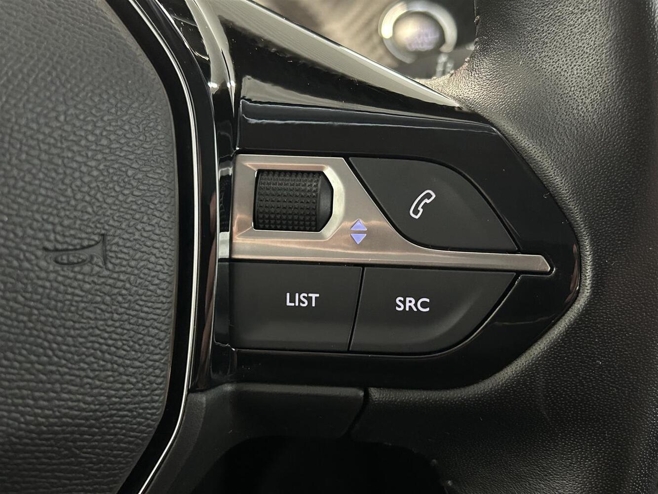 Peugeot e-208 vaihtoauto