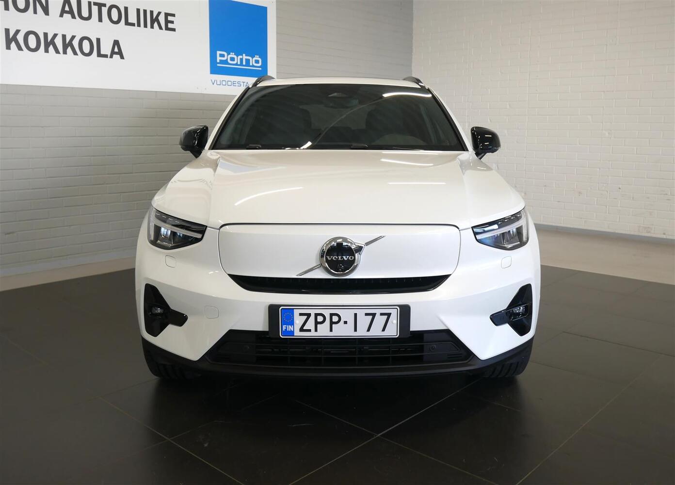 Volvo EX40 vaihtoauto