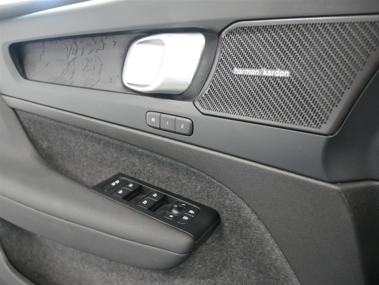 Volvo EX40 vaihtoauto