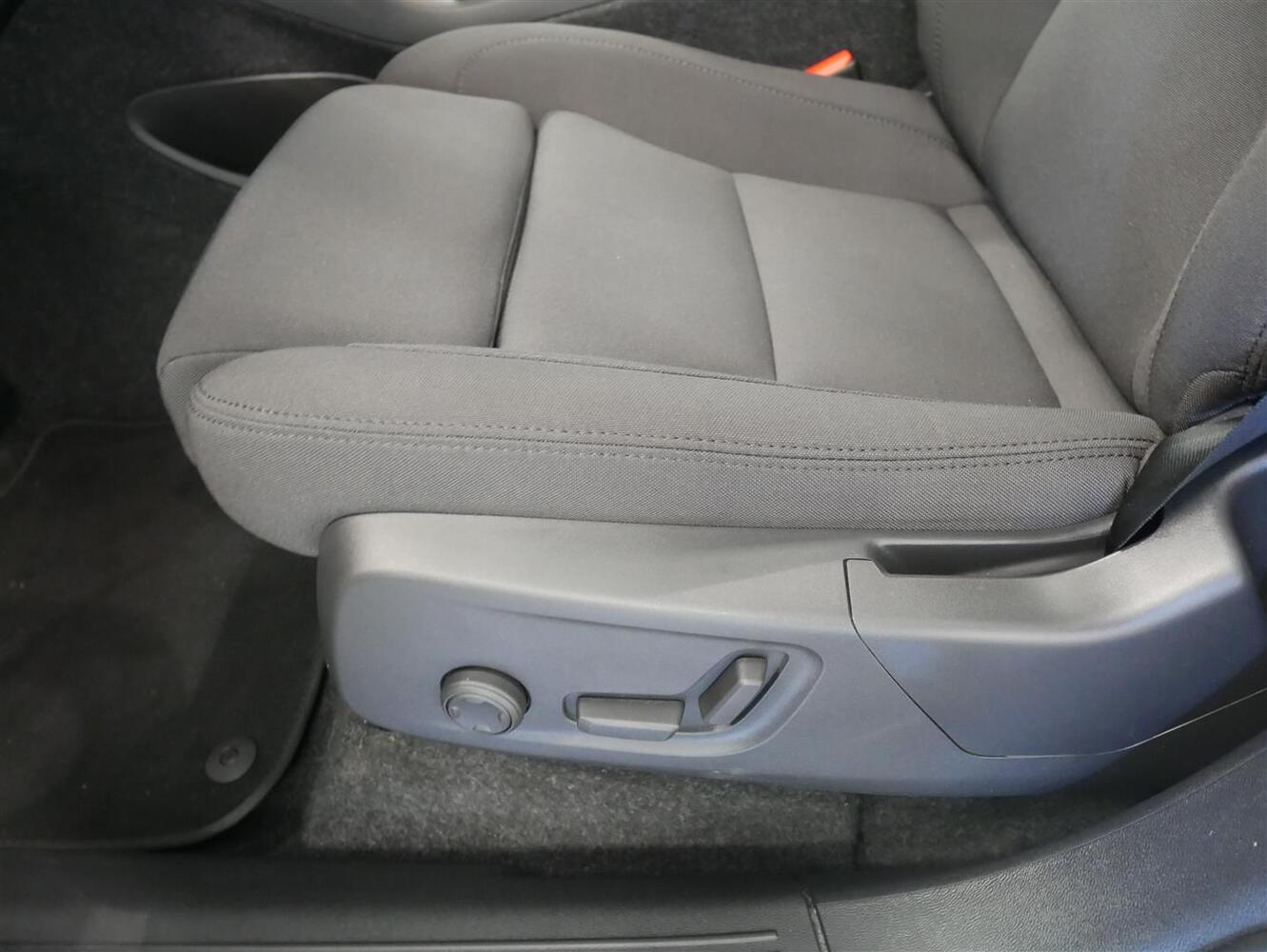 Volvo EX40 vaihtoauto